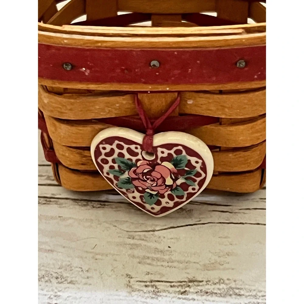 Longaberger Basket Red Natural Woven Heart Charm 1999 Mini Small
